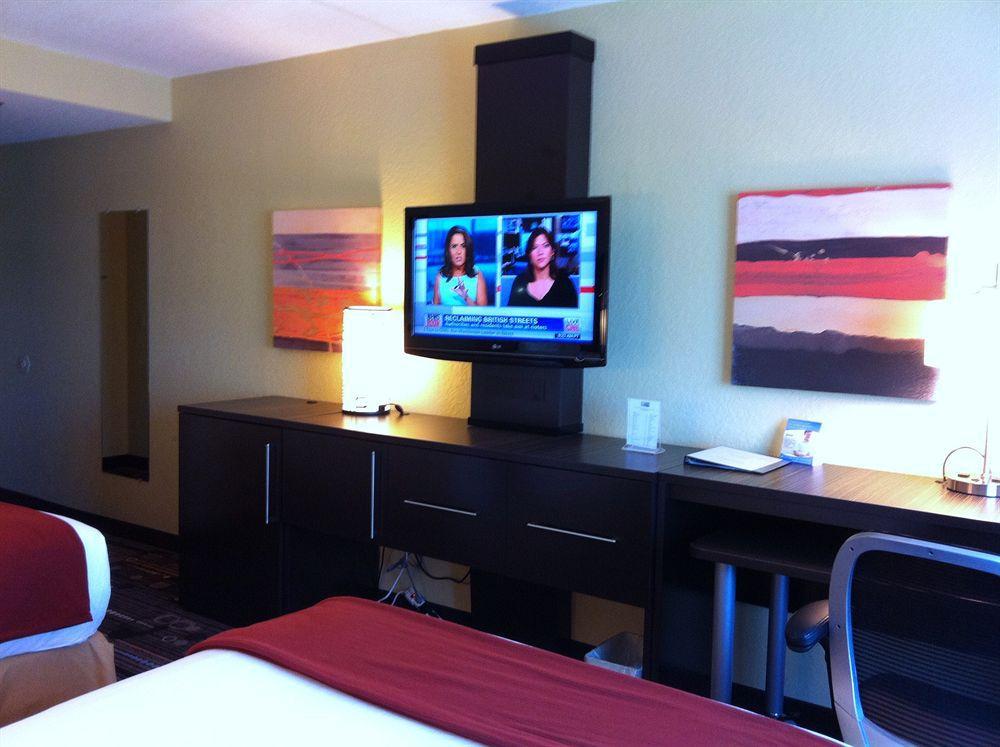 Holiday Inn Express Ft Lauderdale Cruise-Airport By Ihg Fort Lauderdale Esterno foto